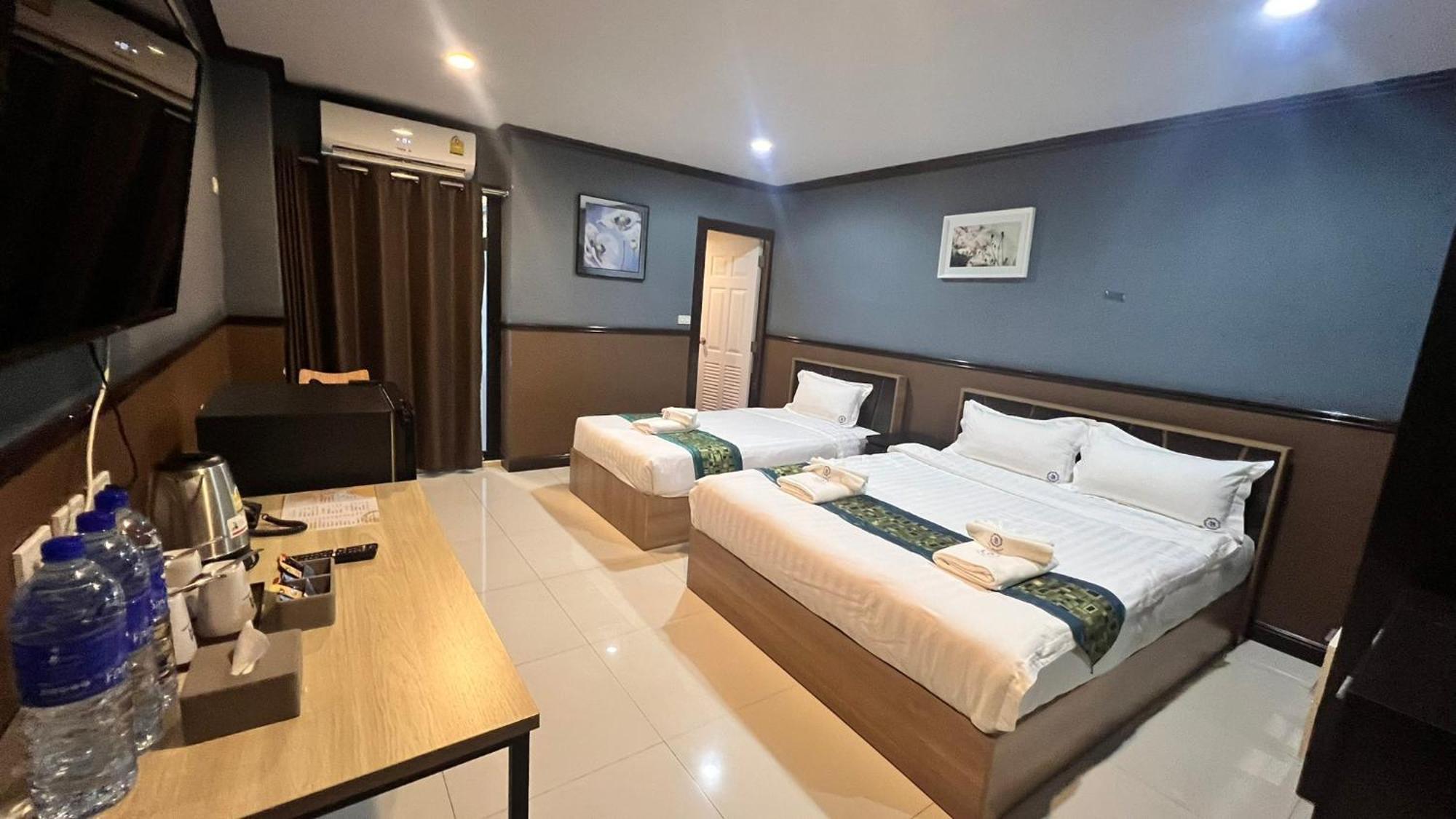 The Breton Hotel Media Bangkok Exteriér fotografie
