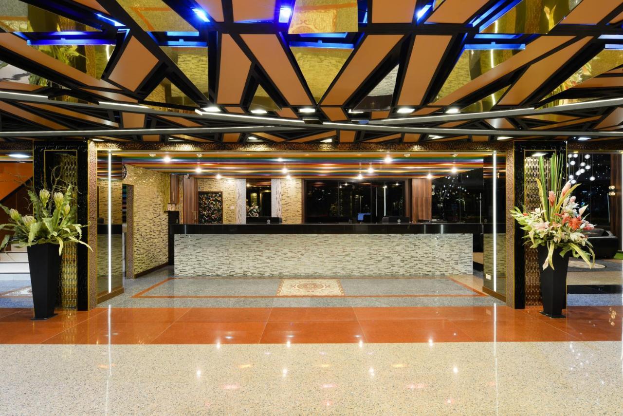 The Breton Hotel Media Bangkok Exteriér fotografie